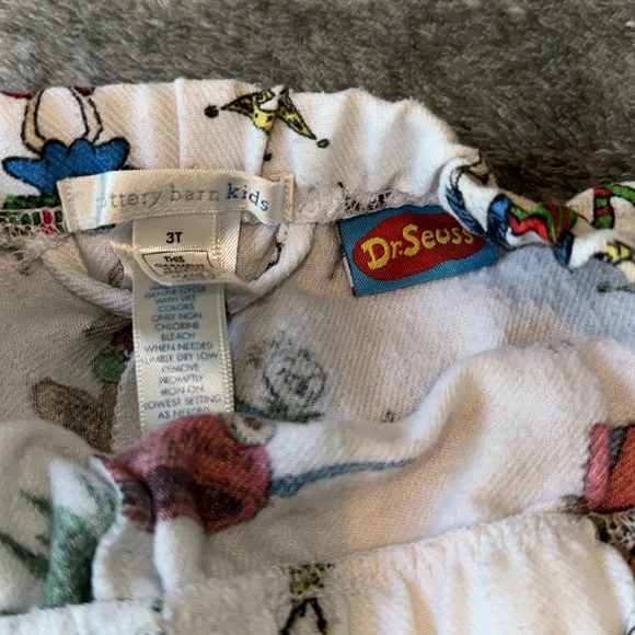 🎄 Grinch Toddler Pajamas 🎄 - Picture 11 of 12